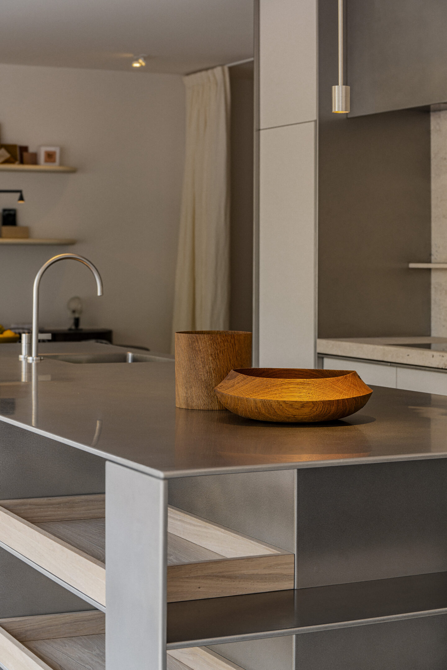 Pilar Shoots Showroom Knokke HR 141copie