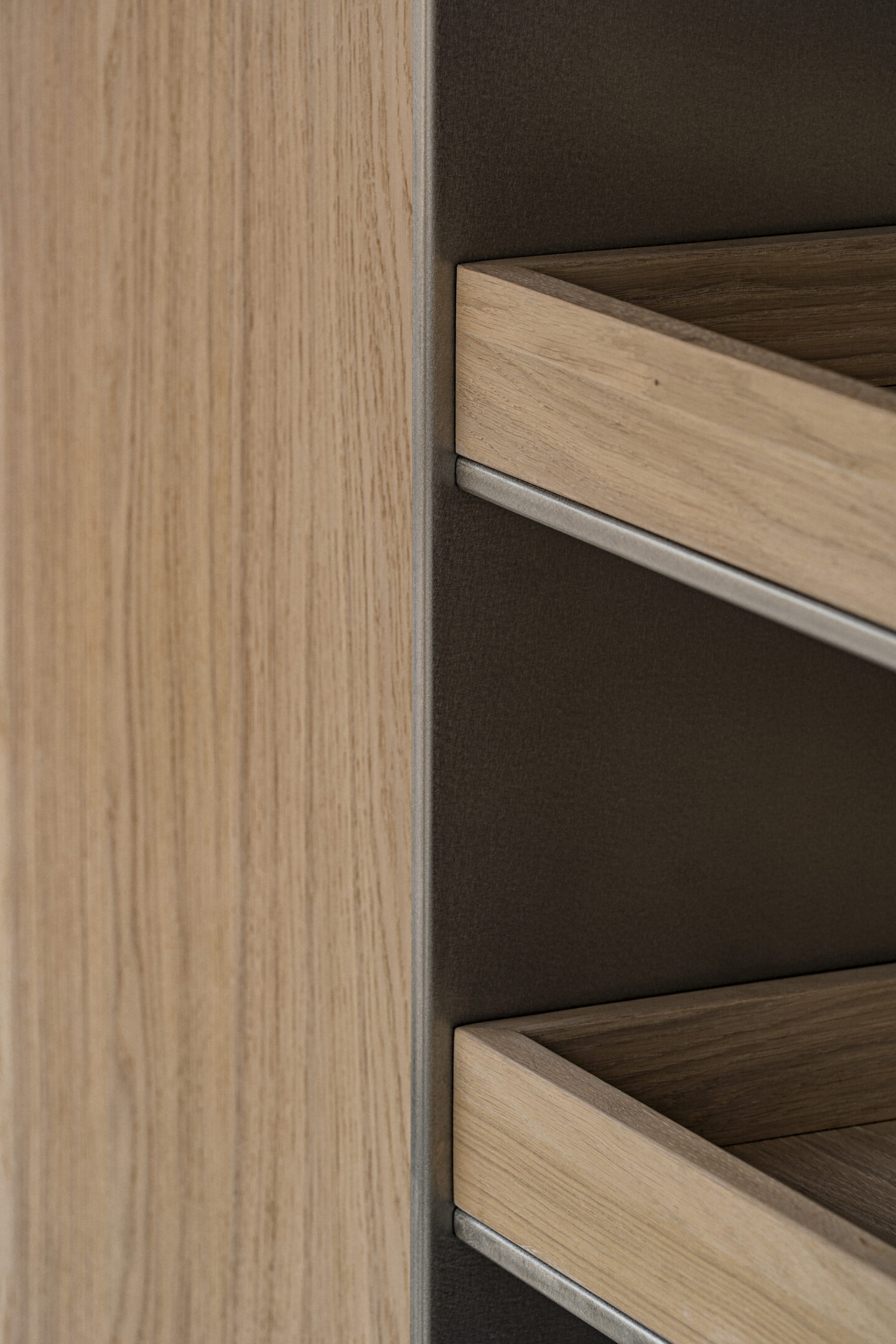 Pilar Shoots Showroom Knokke HR 97copie