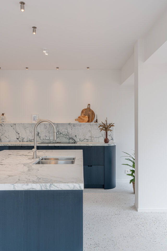 Pilar Shoots Showroom Knokke LR 33