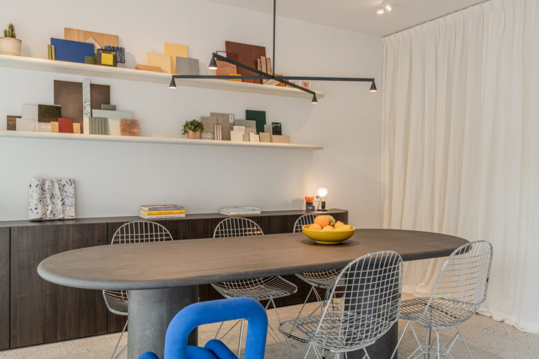 Pilar Shoots Showroom Knokke LR 72